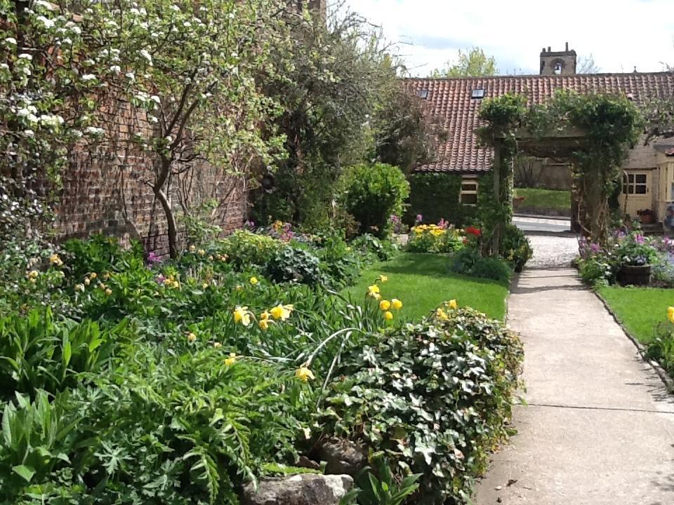 Bramwood Cottages Pickering Exteriör bild
